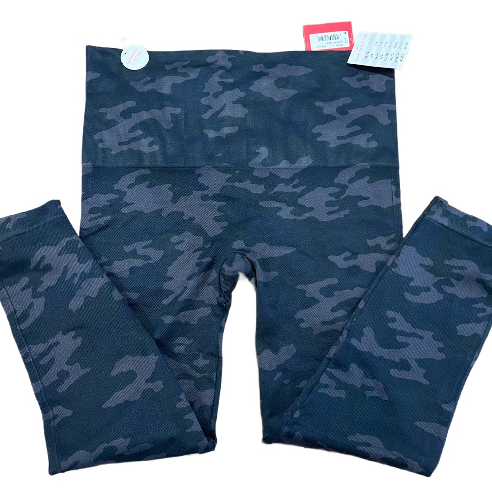 Camo Spanx leggings size large
